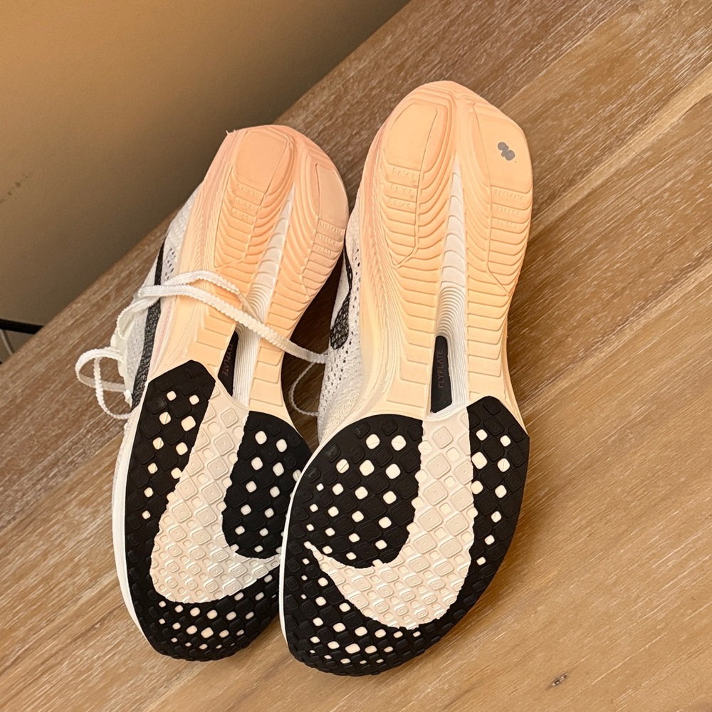 Nike Vaporfly 3 Sail Guava Ice Running Shoes - Picture 8 of 8